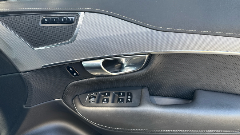 Volvo Xc90 2.0 B5D [235] R DESIGN 5dr AWD Geartronic Diesel Estate